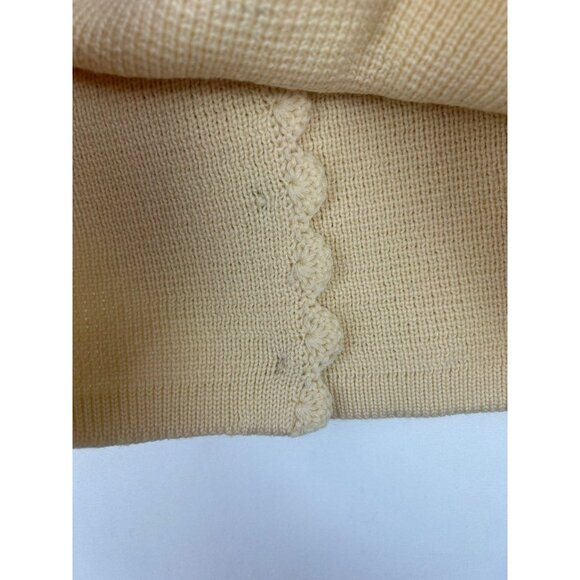 VTG Obermeyer Womens Beige 100% Wool Cardigan Sweater With Scalloped Trim Small - Picture 9 of 12